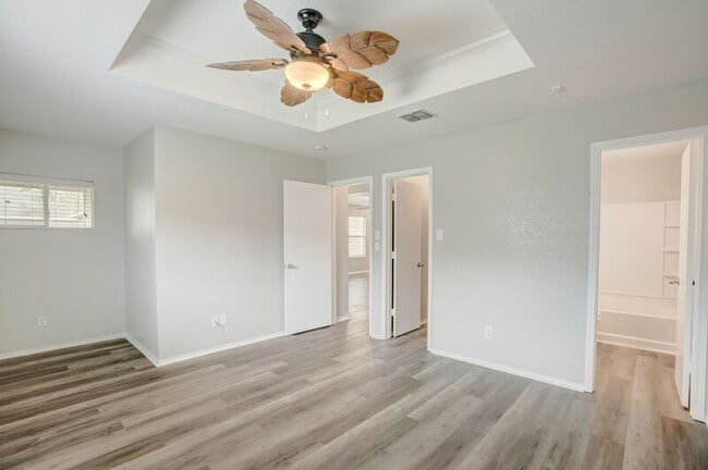 Building Photo - 12219 Raw Silver