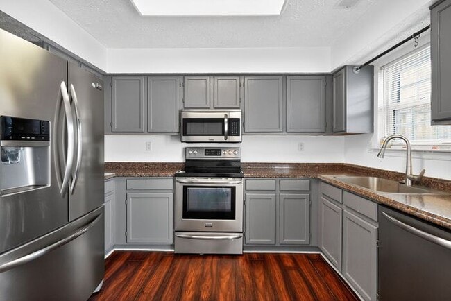 Building Photo - 6010 Sirenia Pl