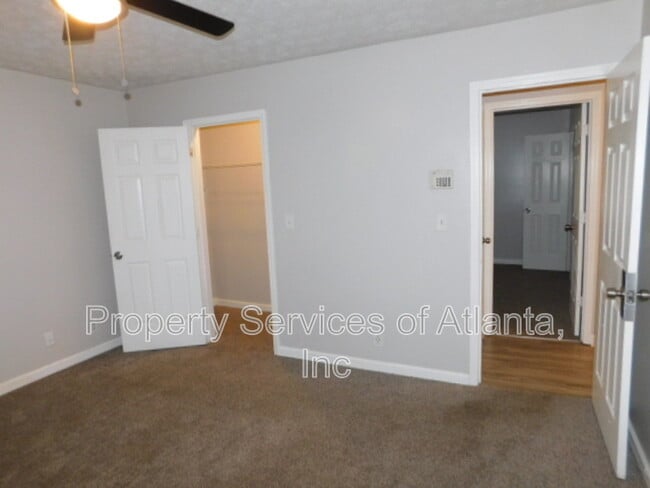 Building Photo - 3772 Rolling Pl