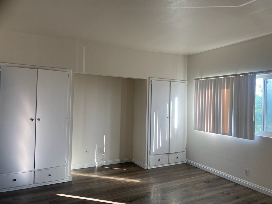 Building Photo - 11528 Adco Ave