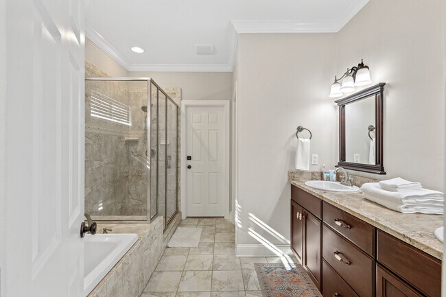 Building Photo - 2665 Breton Ridge Dr
