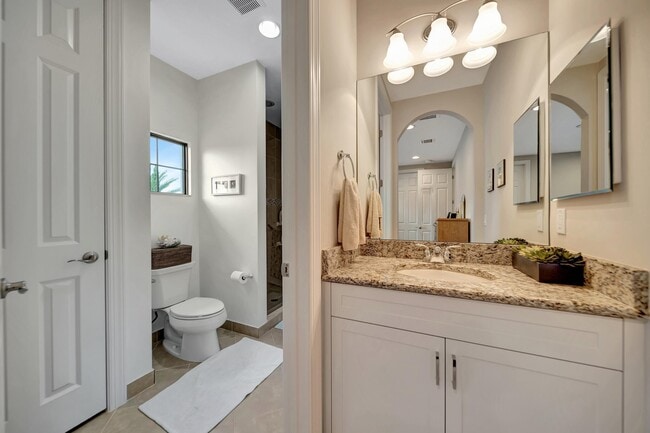 Building Photo - 10302 Sweet Bay Manor