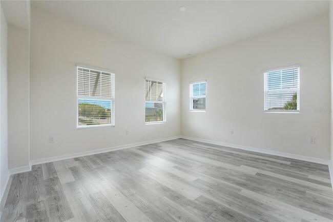 Building Photo - 9586 Poplar Ridge Ave