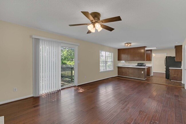 Building Photo - 18 Lundy Ln