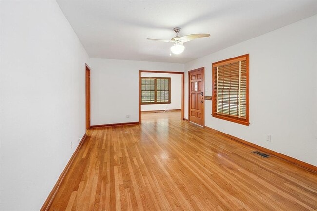 Building Photo - 1205 Palo Duro Rd