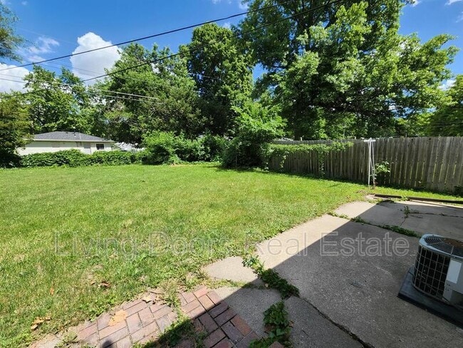 Building Photo - 1230 N 53rd St