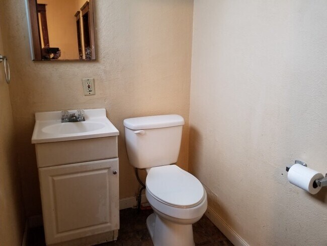 Building Photo - 235 W Columbia St