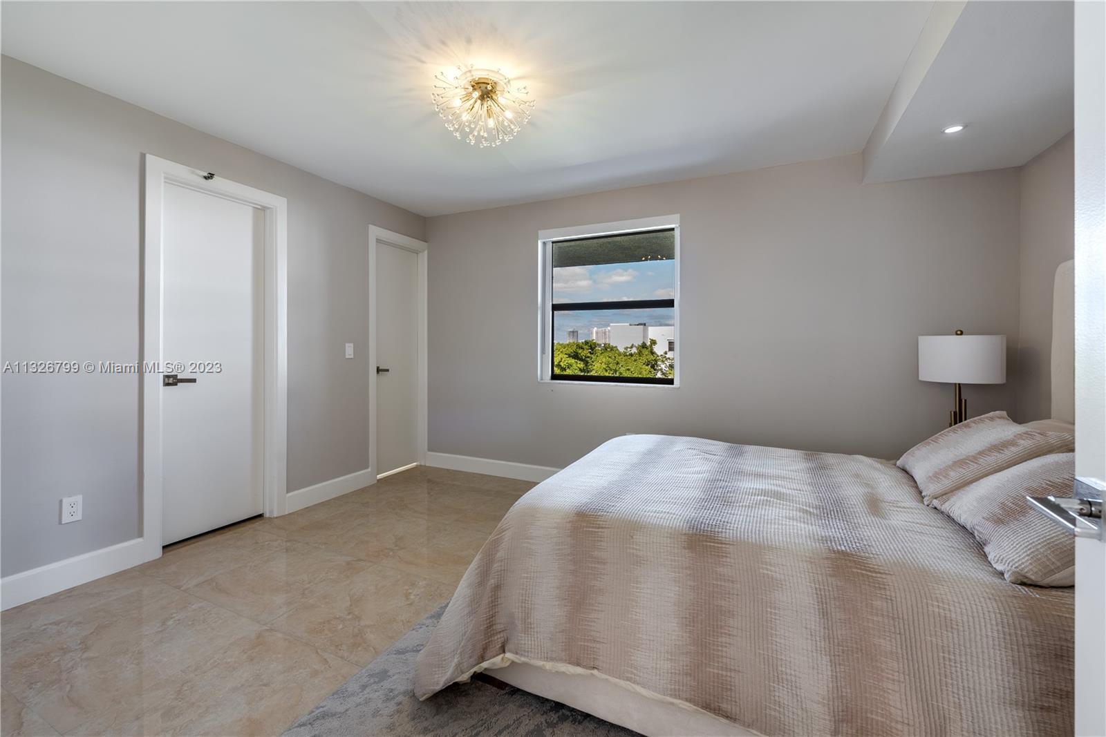Building Photo - 408 Poinciana Island Dr