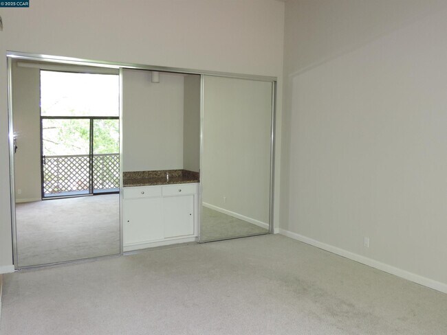 Building Photo - 310 N Civic Dr