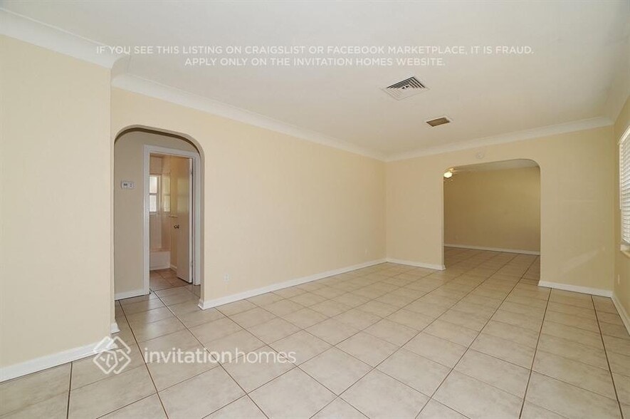 Building Photo - 350 McArthur Ave