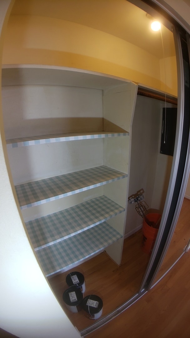 Building Photo - 336 Lathrop Ave