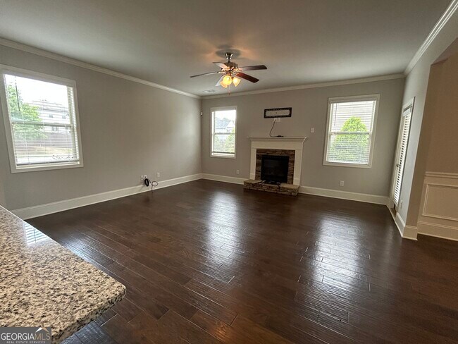 Building Photo - 4215 Cordova Ln