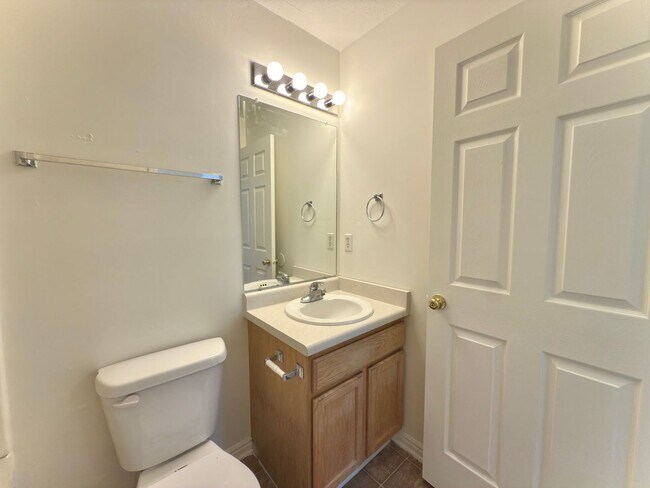 Building Photo - 533 S 450 E