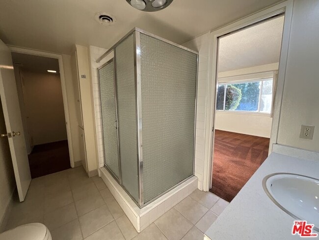 Building Photo - 46165 Burroweed Ln