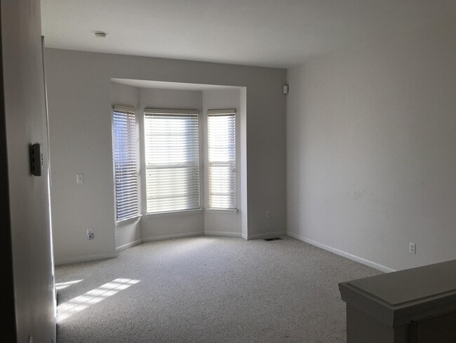Building Photo - 44624 Gwinnett Loop