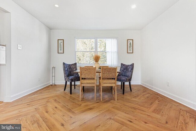 Building Photo - 15162 Wayside Rd