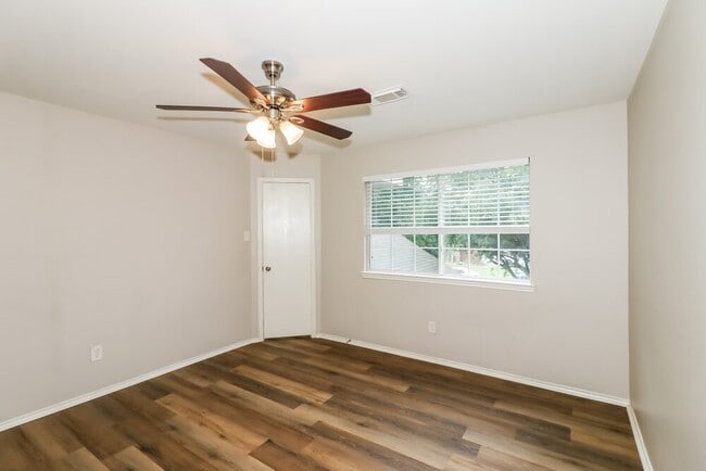 Building Photo - 12807 Colony Heath Ln