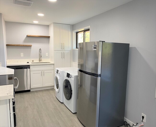 Building Photo - 23601 58th Ave W