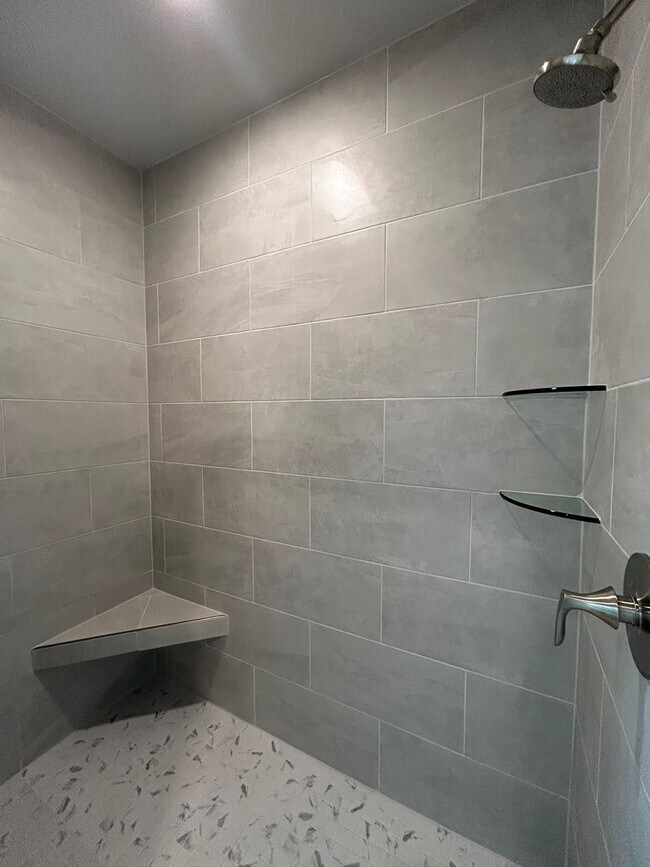 Building Photo - Beautiful Modern Home in Pea Ridge!