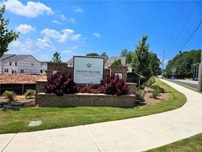 Building Photo - 5165 Sidney Sq Dr