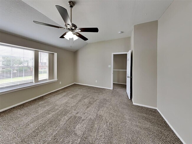 Building Photo - 21851 Whispering Forest Dr
