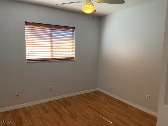 Building Photo - 2002 SW 15th Pl