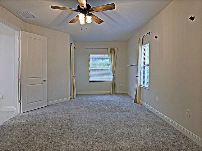 Building Photo - 7652 Cypress Walk Dr