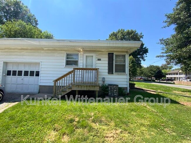 Building Photo - 546 N 40th St