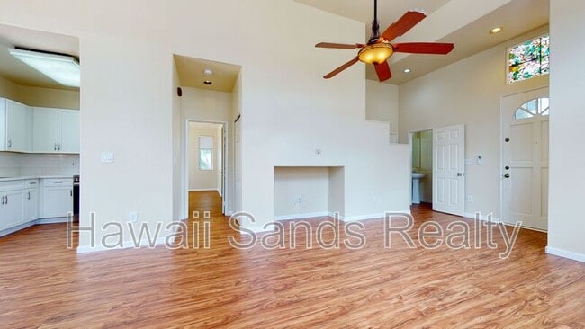 Building Photo - 91-1017-1017 Wahinoho St