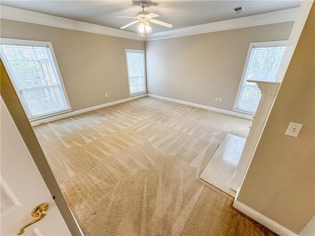 Building Photo - 2000 Sterling Ct