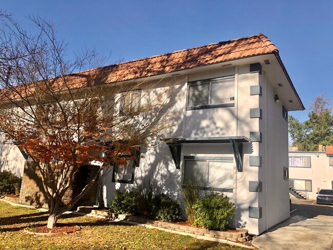 Primary Photo - 3335 J St