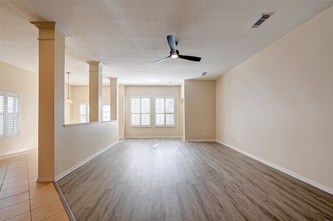 Building Photo - 6923 Grants Hollow Ln