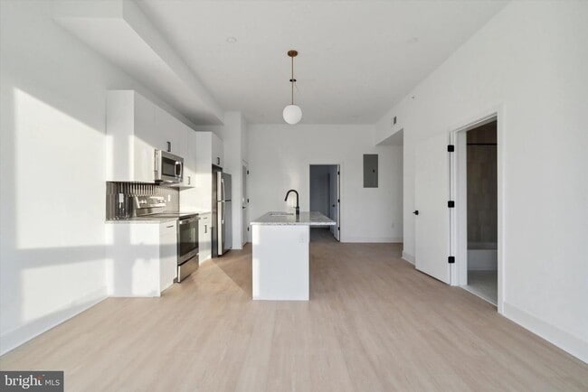 Building Photo - 1643 N 2nd St