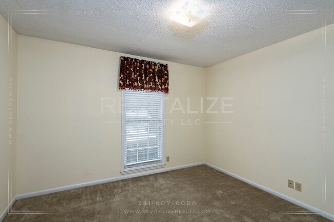 Building Photo - 962 Lansdale Ct