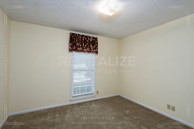 Building Photo - Beautifully Preserved 4 Bd / 3 Ba Vintage 70's Home