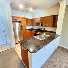 Building Photo - 12949 Centre Park Cir