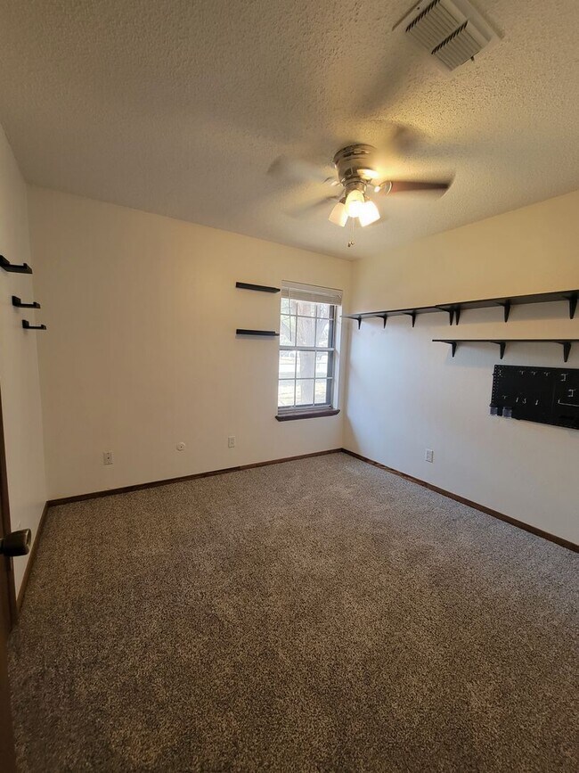 Building Photo - 3209 Duckworth Ave Clovis NM
