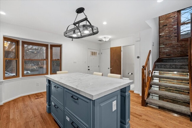 Building Photo - Rare Opportunity in the Heart of Ballston!