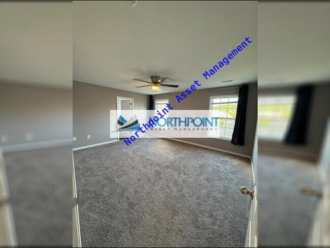 Building Photo - A beautiful 3 bed 2.5 bath home with a fen...