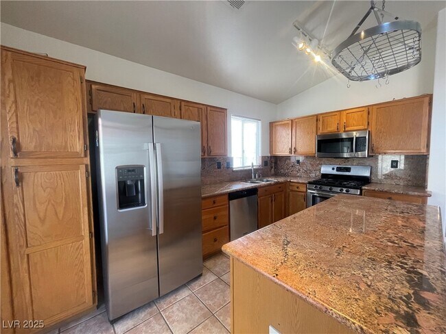 Building Photo - 7936 Verde Springs Dr