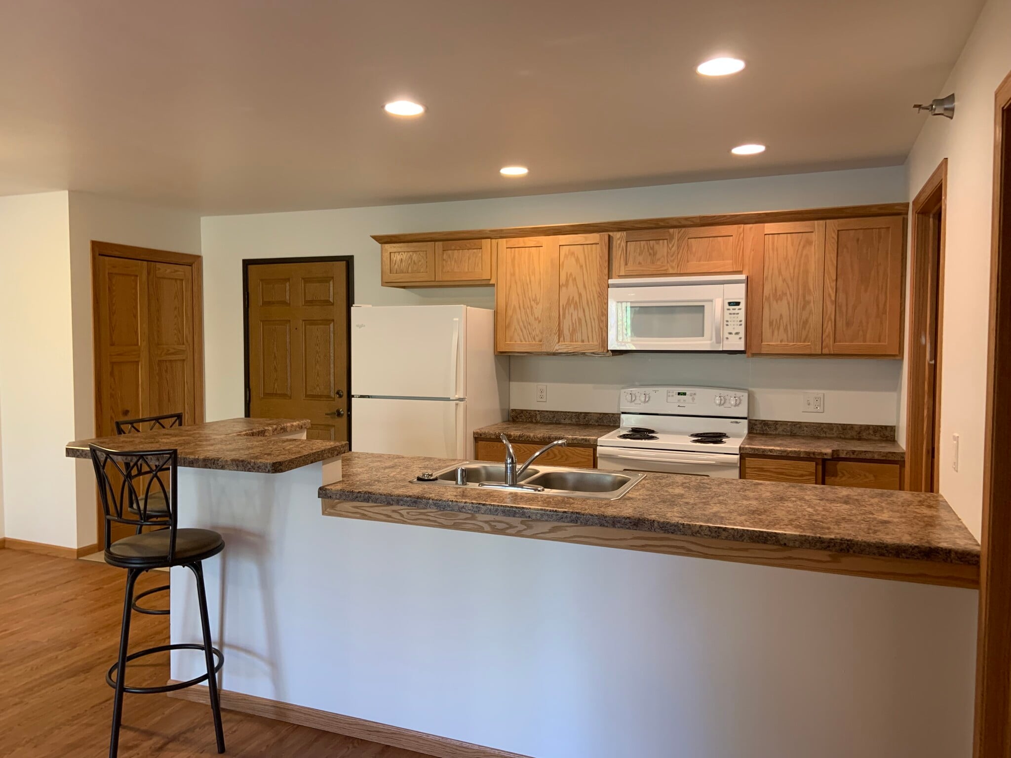Building Photo - 3636 Calvert Rd
