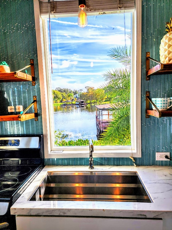 Building Photo - 3405 N Orange Blossom Trl