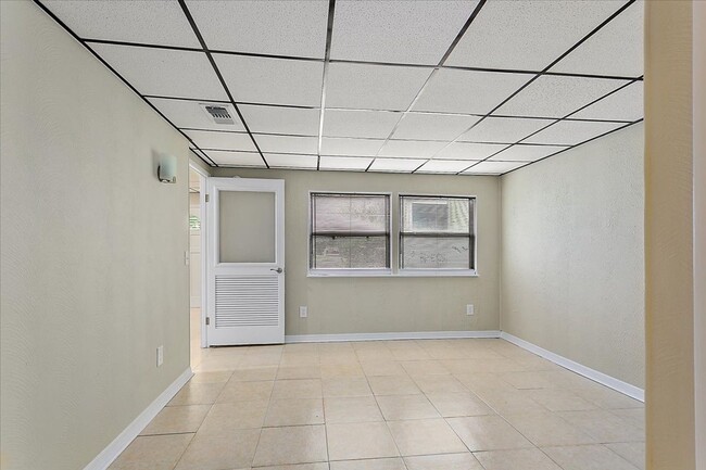 Building Photo - 2150 Park St