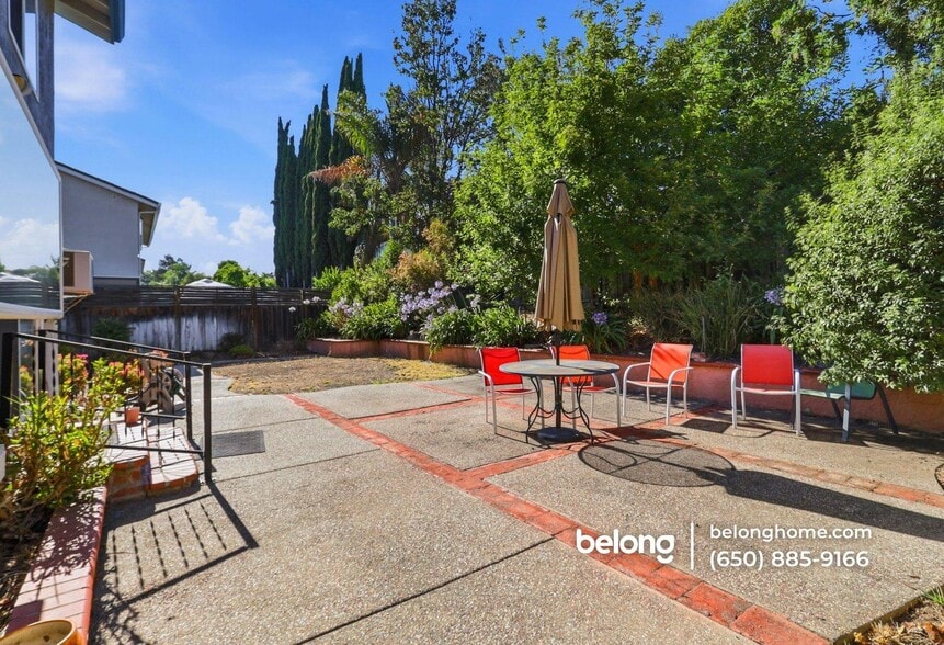 Building Photo - 394 Curie Dr