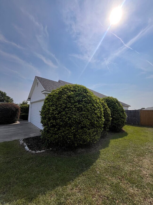 Building Photo - 5114 Branch Point Dr
