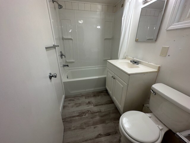 Building Photo - 228 Wagner St