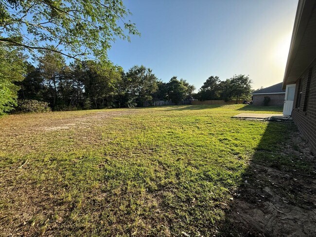 Building Photo - Navarre - Holley By the Sea - 4 Bedrooms, 2 Bathrooms - office space potential