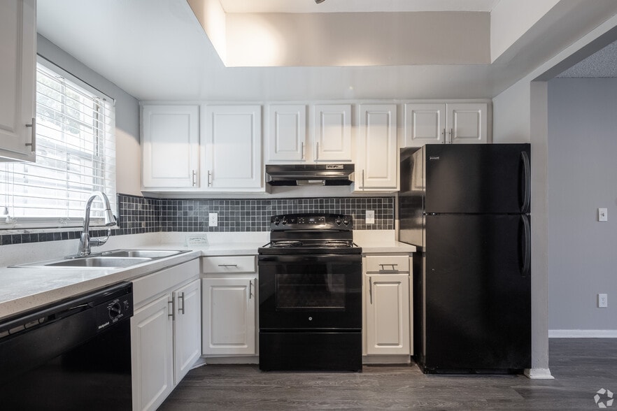 1 Bed Premium with Vinyl - Kitchen - Central Park at East Bay