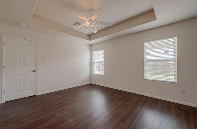 Building Photo - 5242 Espuela Ln