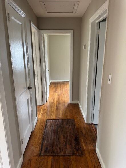 Building Photo - 2505 Hammond Ave